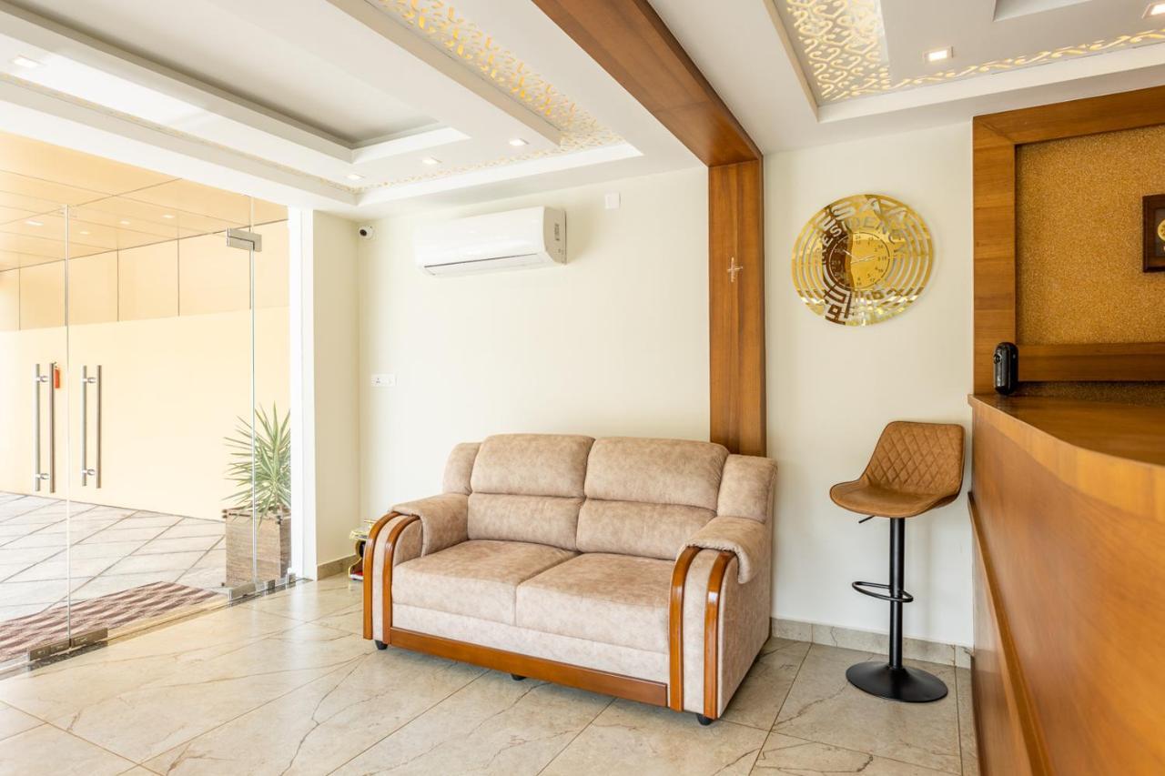 Esaa Airport Hotel Kochi Ngoại thất bức ảnh