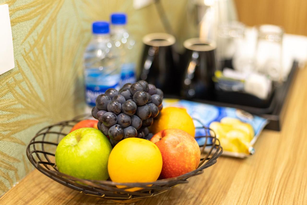 Esaa Airport Hotel Kochi Ngoại thất bức ảnh