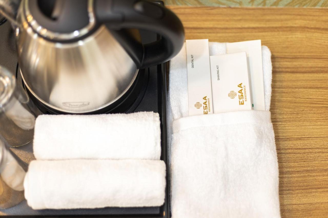 Esaa Airport Hotel Kochi Ngoại thất bức ảnh