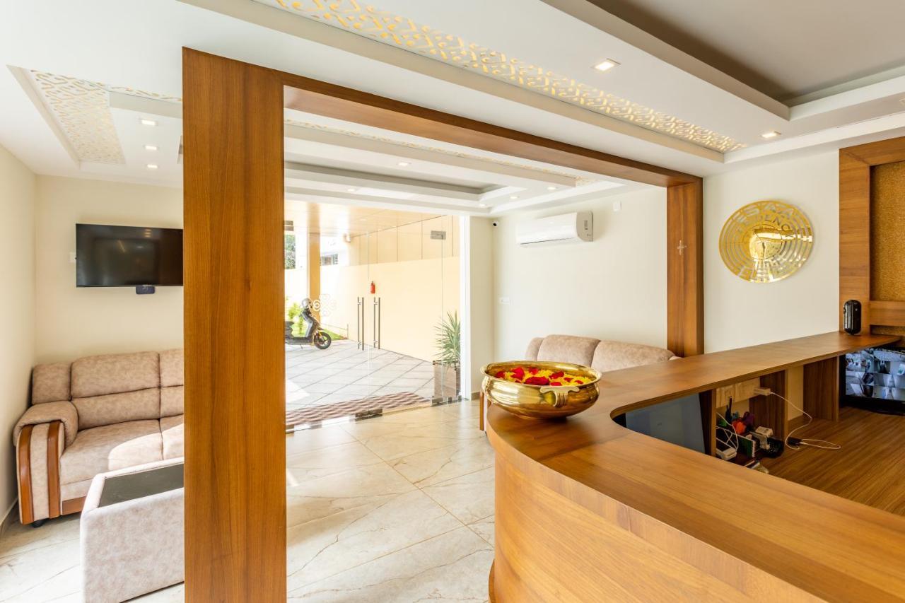 Esaa Airport Hotel Kochi Ngoại thất bức ảnh