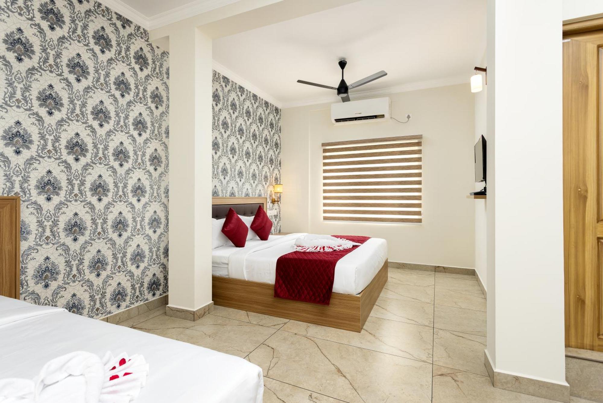 Esaa Airport Hotel Kochi Ngoại thất bức ảnh