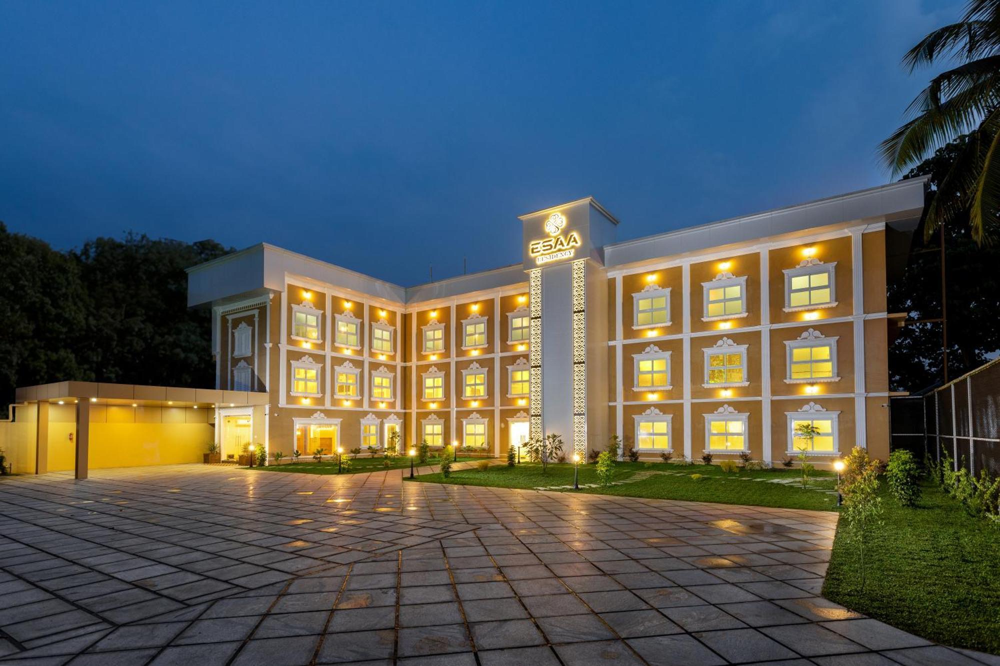 Esaa Airport Hotel Kochi Ngoại thất bức ảnh